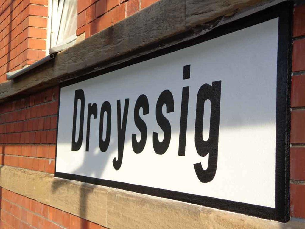 Bahnhof Droyssig - Uebernachten Im Denkmal Ngoại thất bức ảnh